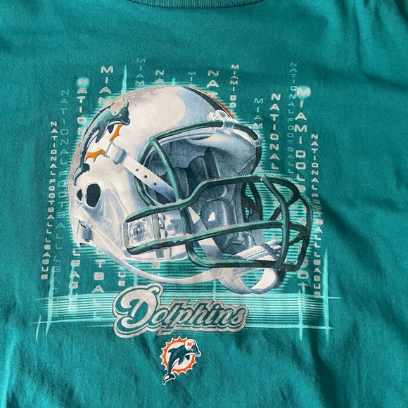 🆕Vintage Miami Dolphins Helmet Graphic T-Shirt - Picture 2 of 4